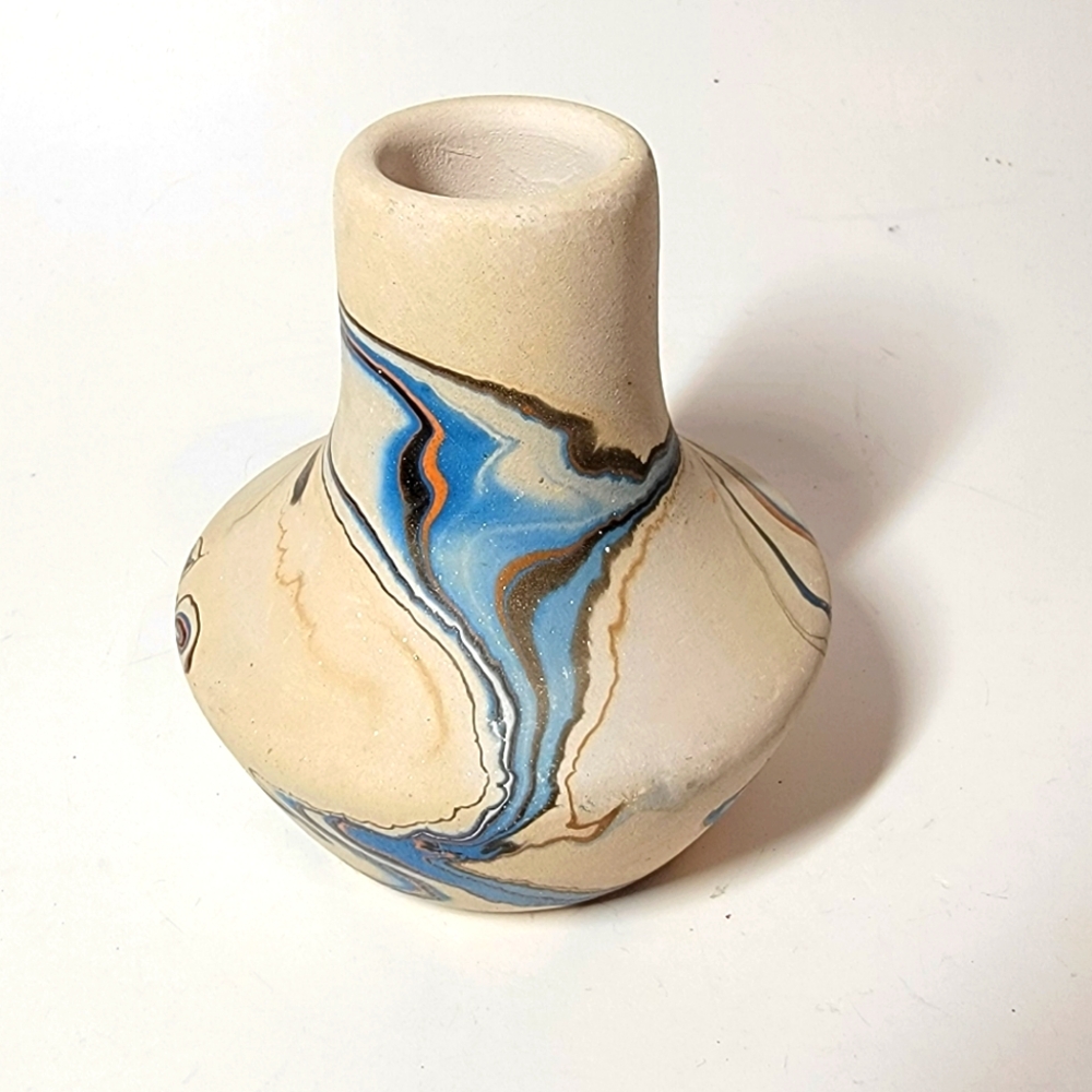Nemadji Pottery Clay Vase with Blue and Cream Swirls Vintage